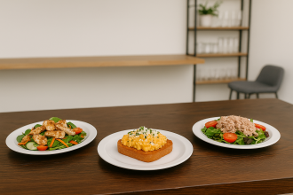 Lunch Dishes on White 23cm Dinner Plate in Cafe Setting