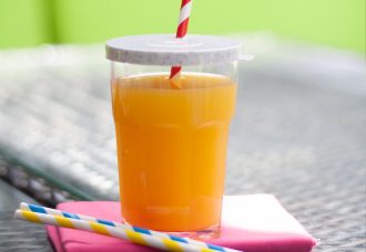 American Style Tumbler with Granite Lid and Straw