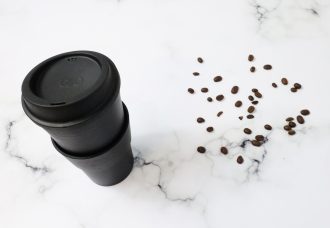 Black Extra Large Coffee To Go with Sip Lid and Sleeve
